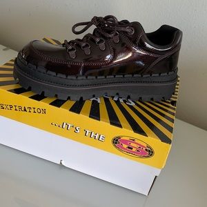 Brand new sketchers cozy boots sneaker